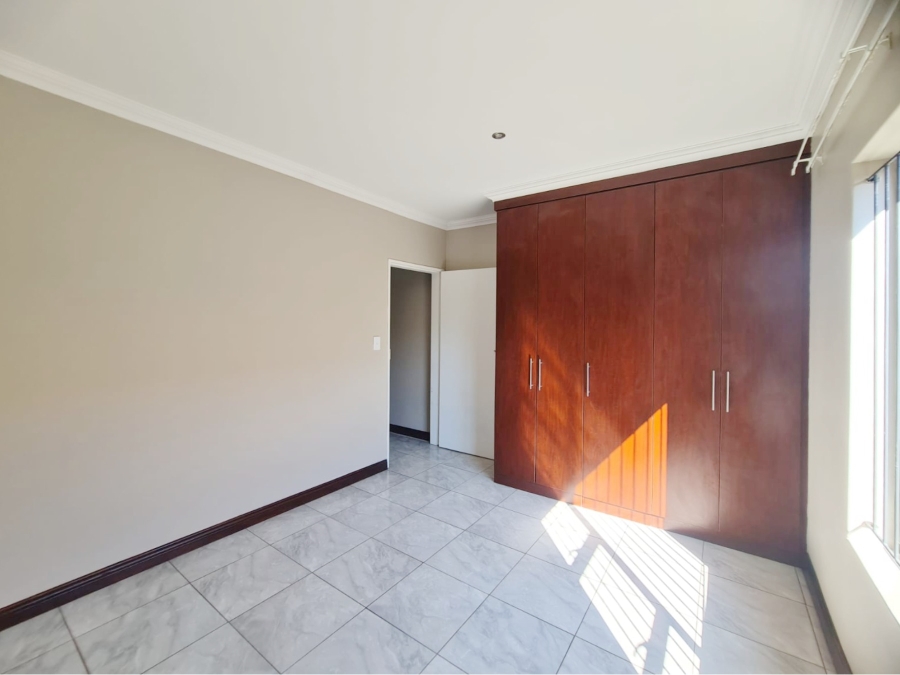 To Let 3 Bedroom Property for Rent in Melodie North West